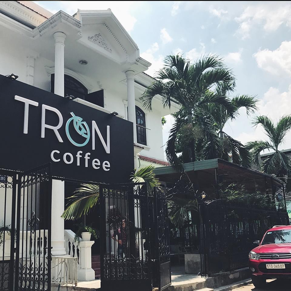 Tròn Bistro