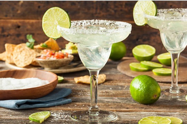 Nguồn gốc và lịch sử của Margarita cocktail là gì?
