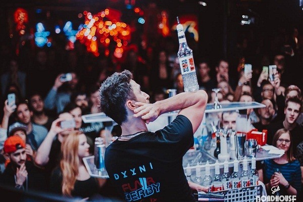 Flair Bartending là gì? Những điều cần biết về Flair Bartending