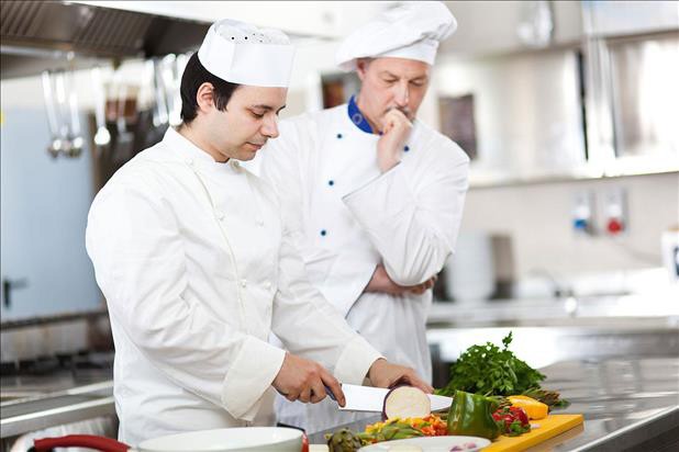 Có những trường hợp nào đầu bếp cần phải đối mặt với khó khăn trong công việc?