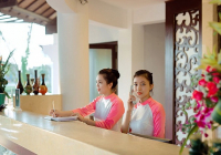 Lễ tân nên làm gì khi phục vụ những vị khách “lắm chiêu khó chiều” trong khách sạn?