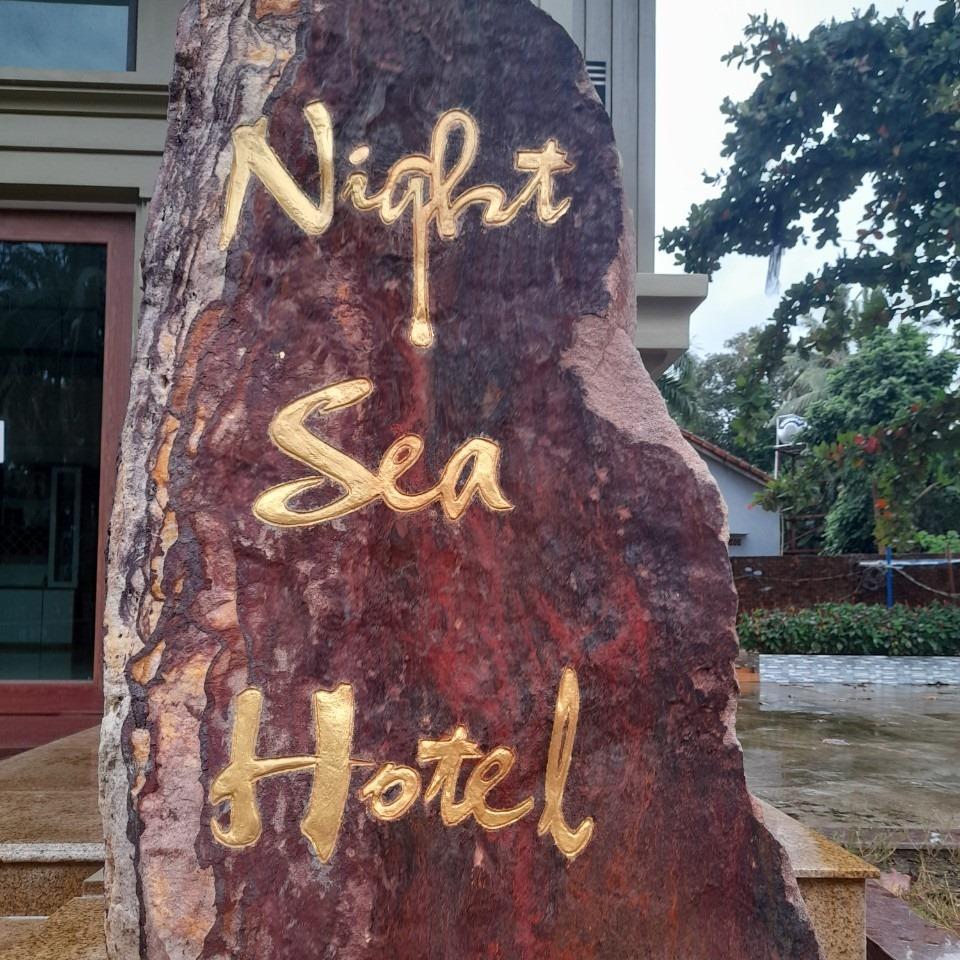 Night Sea Hotel