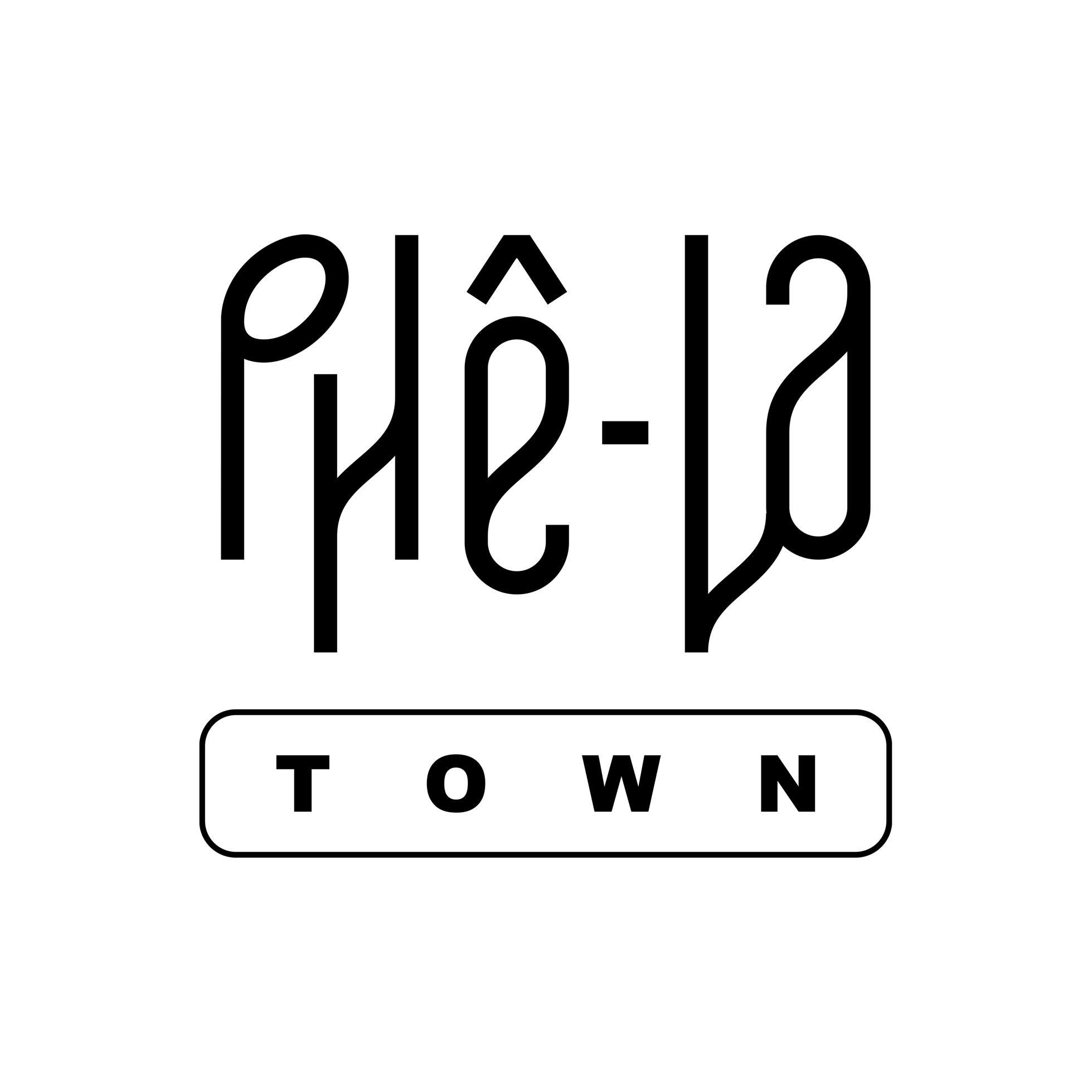 Phê La Town