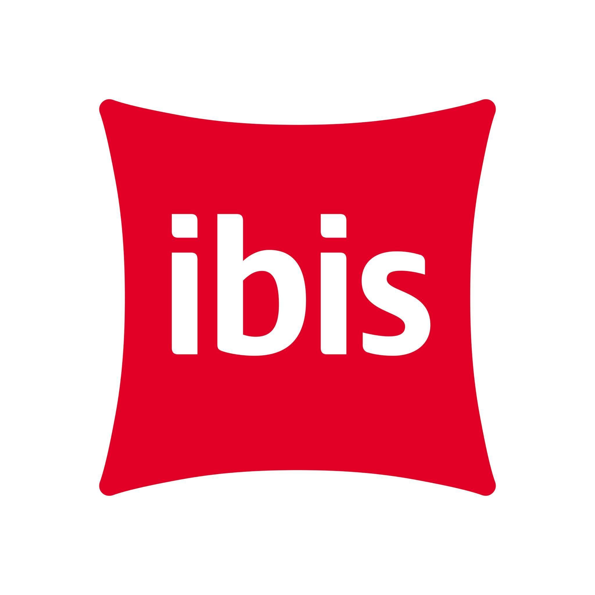 IBIS Saigon Airport Hotel